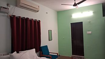 Naadi Grand Inn