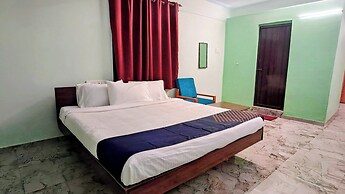 Naadi Grand Inn