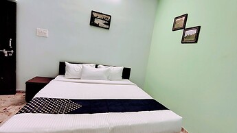 Naadi Grand Inn