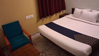 Naadi Grand Inn