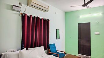 Naadi Grand Inn