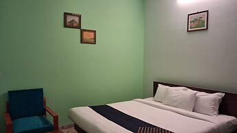Naadi Grand Inn