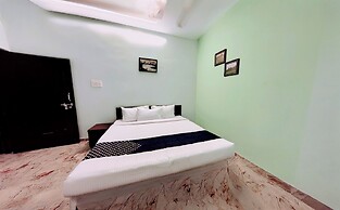 Naadi Grand Inn