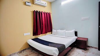 Naadi Grand Inn