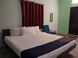 Naadi Grand Inn