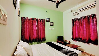 Naadi Grand Inn