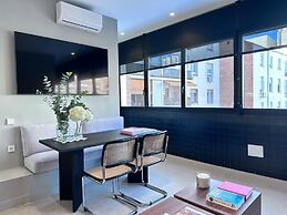 Edmond Vibes Almagro Suites