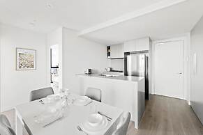 A 3BR Apt Next to Melbourne Central, Free Parking