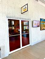 Isla Verde Beachfront Retreat With Parking