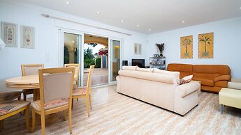 3-bed Villa Las Rotas