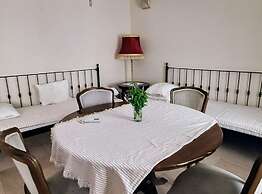 La Casa Nostra Apartments