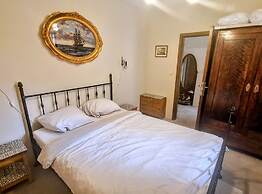 La Casa Nostra Apartments
