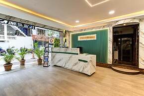 Emerald Suites By Classio