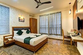 Emerald Suites By Classio
