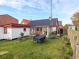 6 Person Holiday Home in Gedser
