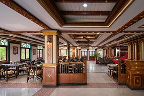 Le Ayodhaya Palace Krabi Beach Resort