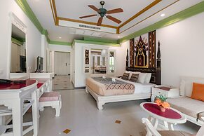 Le Ayodhaya Palace Krabi Beach Resort