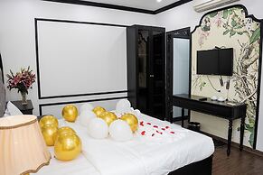 Royal Lotus Villa