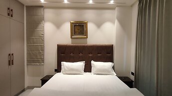 Let'stay DLF Phase- 1, Gurugram