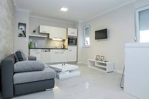 Tomana B Apartments