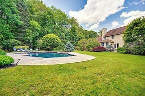Serene Hudson Valley Escape w/ Pool & Grill