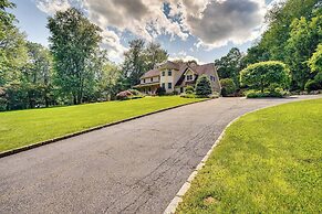 Serene Hudson Valley Escape w/ Pool & Grill