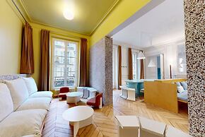 Charming 2-bed Flat w Shared Spaces
