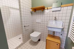 Altido Pleasant 1-bed Flat w Shared Courtyard