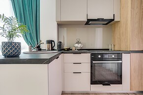 ARI - AFI Mall Luxurious Apartments