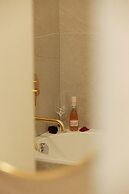ARI - AFI Mall Luxurious Apartments