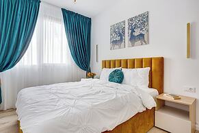 ARI - AFI Mall Luxurious Apartments