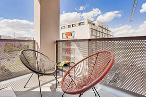 ARI - AFI Mall Luxurious Apartments