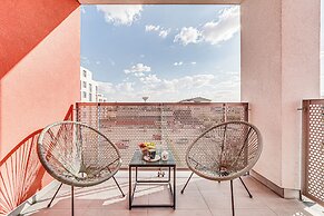 ARI - AFI Mall Luxurious Apartments