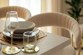 ARI - AFI Mall Luxurious Apartments
