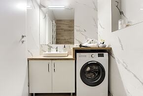 ARI - AFI Mall Luxurious Apartments