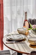 ARI - AFI Mall Luxurious Apartments