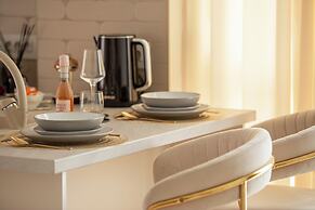 ARI - AFI Mall Luxurious Apartments