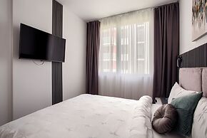 ARI - AFI Mall Luxurious Apartments