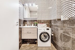 ARI - AFI Mall Luxurious Apartments