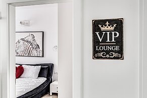 ARI - AFI Mall Luxurious Apartments
