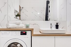 ARI - AFI Mall Luxurious Apartments