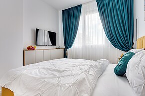 ARI - AFI Mall Luxurious Apartments