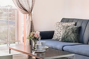 ARI - AFI Mall Luxurious Apartments