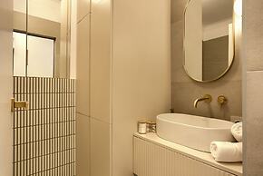 ARI - AFI Mall Luxurious Apartments