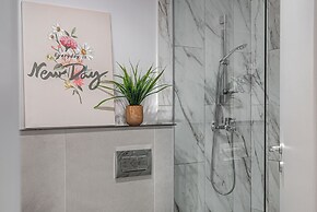 ARI - AFI Mall Luxurious Apartments