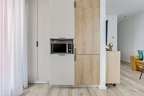 ARI - AFI Mall Luxurious Apartments