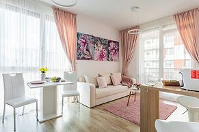 ARI - AFI Mall Luxurious Apartments