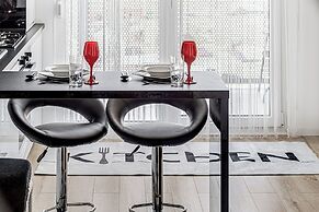 ARI - AFI Mall Luxurious Apartments