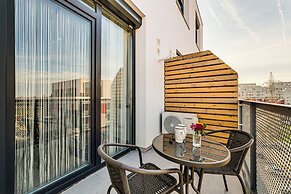 ARI - AFI Mall Luxurious Apartments