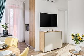 ARI - AFI Mall Luxurious Apartments